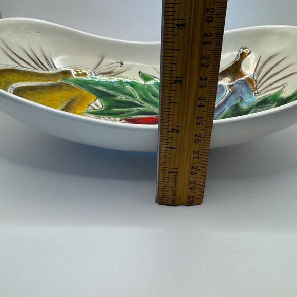 Vintage Piemmepi Italian majolica ceramic oval vegetable themed serving bowl. - Picture 6 of 9